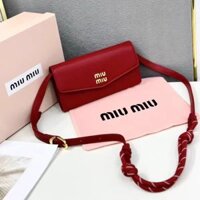 Miu miu Mini Ví Một Vai Nút Thắt Lưng Tất Cả Trận Đấu Túi Đeo Ngang Phong Cách Sàn Catwalk Retro Thời Trang Hợp Thời Trang Túi Nữ