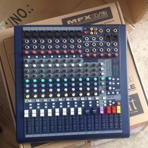 Mixer Soundcraft MFX 8/2