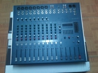 Mixer Yamaha MG12/4