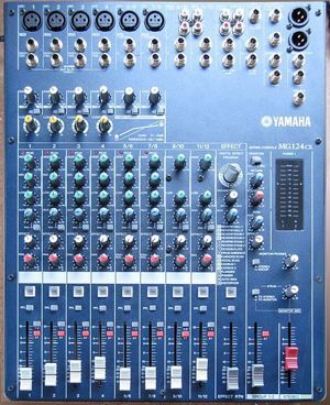 Mixer Yamaha MG124CX