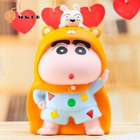 Mkeb Crayon Shin Chan Hộp đựng tiền, Áo choàng siêu nhân Crayon Shin-Chan Piggy Bank, Hộp tiền gửi an toàn Tiết kiệm Mô hình xe tăng Bút chì trang trí Shin Chan Hộp lưu trữ trẻ em Đồng xu Tiền mặt