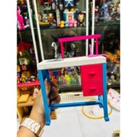 Mô hình bàn thí nghiệm của búp bê Barbie Mattel Science Lab