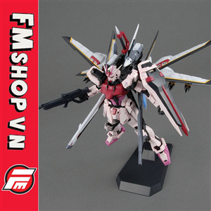 Mô hình Bandai Gundam MG Strike Rouge