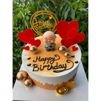 Mô hình bánh kem mừng thọ, bánh sinh nhật giả trưng bày.