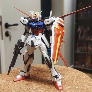 Mô hình HG 1/144 Aile Strike Gundam Bandai
