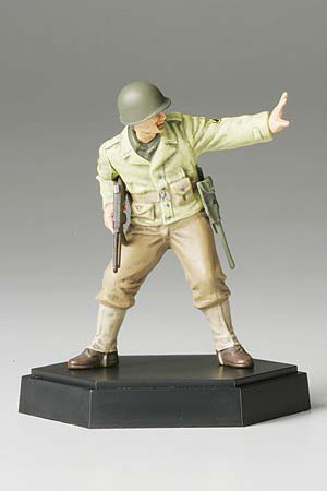 Mô hình lính 26006 US Infantry NCO A Tamiya