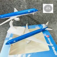 Mô hình máy bay Boeing B777-300ER “KLM Royal Dutch Airlines” Hãng hàng không Hà Lan Tỉ lệ 1:400 Cao Cấp