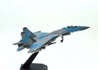 Mô hình máy bay Sukhoi Su35 Flanker tỷ lệ 1/100