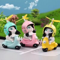 Mô hình mèo đội chong chóng tre Racing meow siêu dễ thương chất liệu PVC làm mô hình trang trí bàn học, bàn làm việc-Ráp