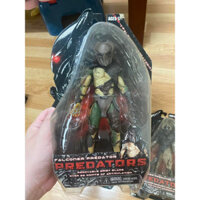 Mô hình NECA Predator Falconer