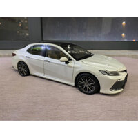 Mô hình ô tô Toyota Camry 1:18