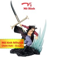 Mô hình One Piece Mihawk Mắt diều hâu tư thế chém Zoro cao 33cm nét đẹp -Vũ mô hình