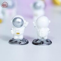 Mô Hình Phi Hành Gia Mini Decor Trang Trí Bàn Đáng Yêu - 04 - Đứng Trên Trăng