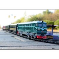 Mô hình tàu hỏa DF4B xanh lục chạy bằng pin 1:87