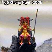 mô hình tượng Tôn Ngộ Không ngồi ghế setup terrarium