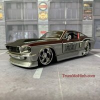 Mô hình xe 1967 Ford Mustang Harley Edition 1:24 Maisto Custom