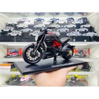Mô hình xe Ducati Diavel Carbon 1:12 Maisto MT084