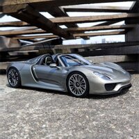 Mô hình xe hợp kim mô phỏng Porsche 918 Cabriolet tỉ lệ 1:18 làm quà tặng sinh nhật cho bé trai và cặp đôi