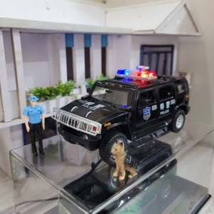 Mô hình xe Hummer H2 1:24