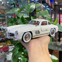 Mô hình xe Mercedes Benz 300SL tỉ lệ 1:24
