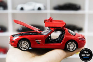 Mô hình xe Mercedes Benz SLS AMG Roadter 1:32