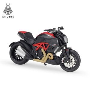 Mô hình xe mô tô Ducati Diavel 1:18 Maisto