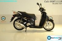 Mô hình xe mô tô  Honda Sh125i 2007 1:12 Black Dealer