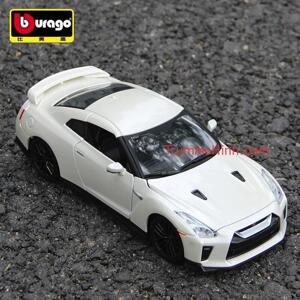 Mô hình xe Nissan GT-R 2017 1:24 Bburago