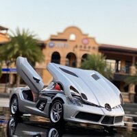 Mô hình xe ô tô Mercedes-Benz SLR Tỉ lệ 1:24