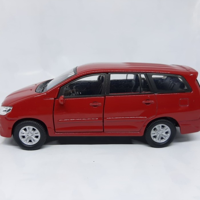 Tổng hợp Mô Hình Xe Toyota Innova giá rẻ bán chạy tháng 82023  BeeCost