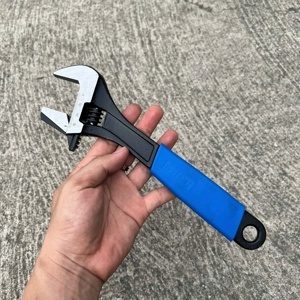 Mỏ lết 10" kèm 3 vòng miệng C-Mart F0002-10