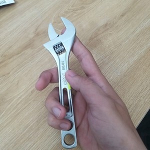 Mỏ lết miệng rộng Top Kogyo HY-26