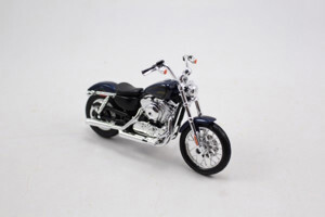 Mô tô Harley-Davidson XL1200V Seventy-Two 2012 Maisto