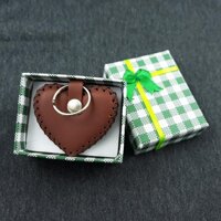Móc khóa da handmade hình trái tim khắc theo yêu cầu PK04