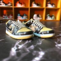 Móc khóa giày Nike SB - Dunk Low Travis Scott (tỉ lệ 1/6)