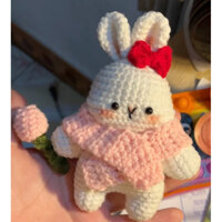 Móc khoá HandMade thú bông thỏ cầm hoa tulip (ib chọn màu khăn,loại hoa) ảnh thật shop chụp 100%
