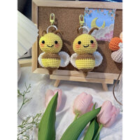 móc khoá len con ong bằng len handmadebyQuin