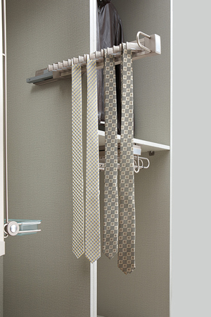 Móc treo cà vạt dây lưng Grob GA-9G