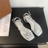 Mới phát hành [1317 đánh giá tích cực] Dép sandal bãi biển kiểu Pháp mới mùa hè 2025, mũi vuông, quai chéo, một quai, giày đế bằng bạc kiểu La Mã cho phụ nữ