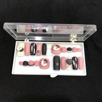 Móng tay giả đính charm bánh🍩_xinh xắn