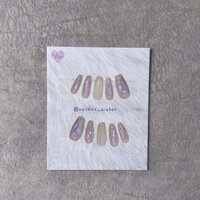 móng úp màu nude hồng charm đá sanh chảnh nhẹ nhành