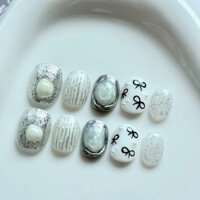 Móng up thiết kế form tròn ngắn móng thật vẽ gel bạc nơ bling gel nổi