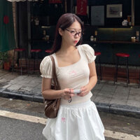 Moodie - Moka Top | Áo Kiểu Nữ Tay Phồng Thêu Mg Vải Thun Gân Co Dãn Style Babydoll