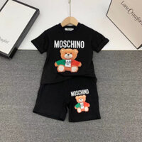 Moschino2563 Nam Nữ Trẻ Em Bộ Đồ Ngắn Tay Phong Cách Mới Dạo Phố Áo Thun + Quần Short Trung Nhỏ Trẻ Em Giải Trí Thể Thao Bộ Đồ Hai Mảnh