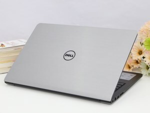 Laptop Dell Inspiron 5547 - Intel Core i5-4210U 2.7Ghz, 4GB RAM, 500GB HDD, AMD Radeon R7 M265, 15.6 inh