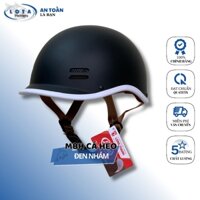 Mũ bảo hiểm Cá heo kiểu Nhật có lỗ thoáng khí màu Đen mờ huyền bí tinh tế và sang trọng Freeside(55cm-58cm)