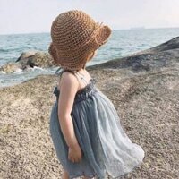 Mũ cói đi biển cho bé