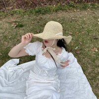 Mũ cói rộng vành