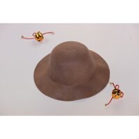 Mũ dạ viền lượn sóng