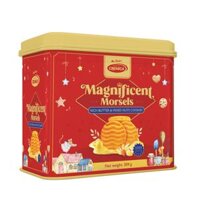 [Mua 1 tặng 1] Bánh Quy Bơ & Hạt Dẻ Magnificient Morsels 304G (4 gói/ hộp thiếc) – CREMICA (I0023778)
